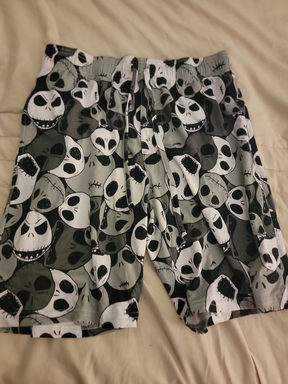 Men's Black & Gray Skull Print Athletic Shorts